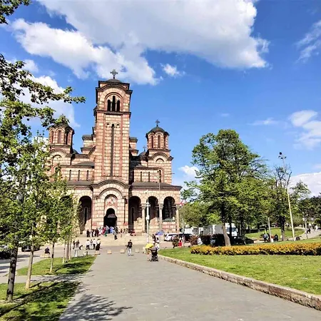 Spacious With 2 Bedrooms In Center, Near Parliament And St Marks Church アパート ベオグラード