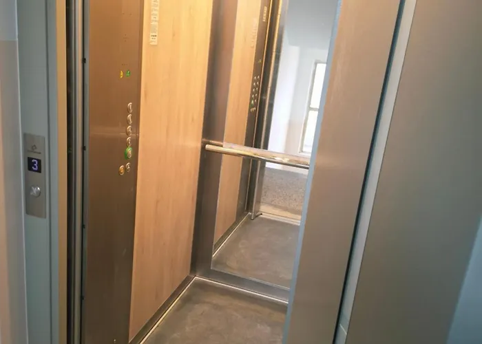 アパート Spacious With 2 Bedrooms In Center, Near Parliament And St Marks Church *