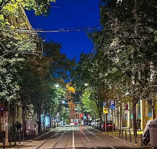 アパート Spacious With 2 Bedrooms In Center, Near Parliament And St Marks Church